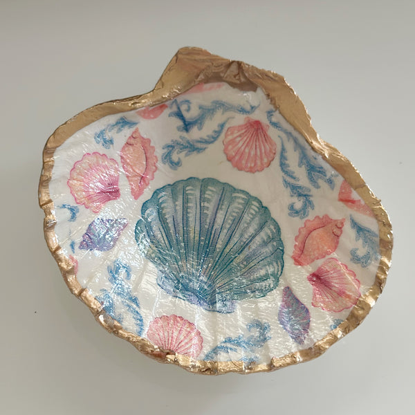 Shell Dish- seashell design