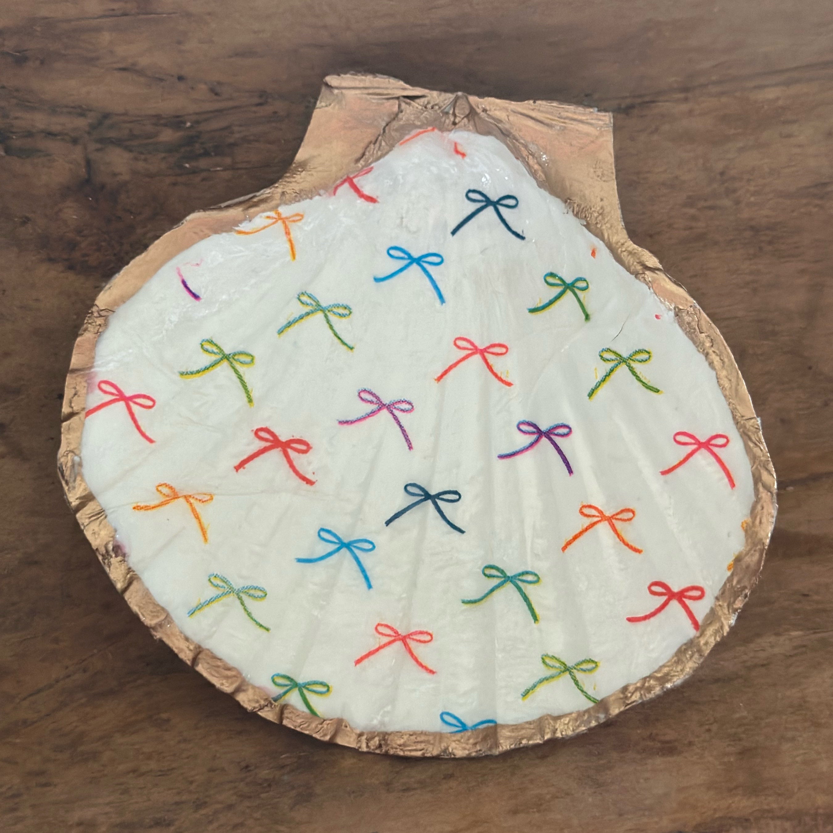 Shell Dish- bows