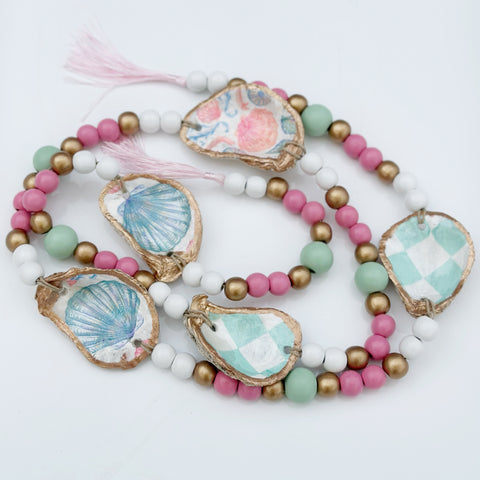 Oyster Garland - seashells/checkered