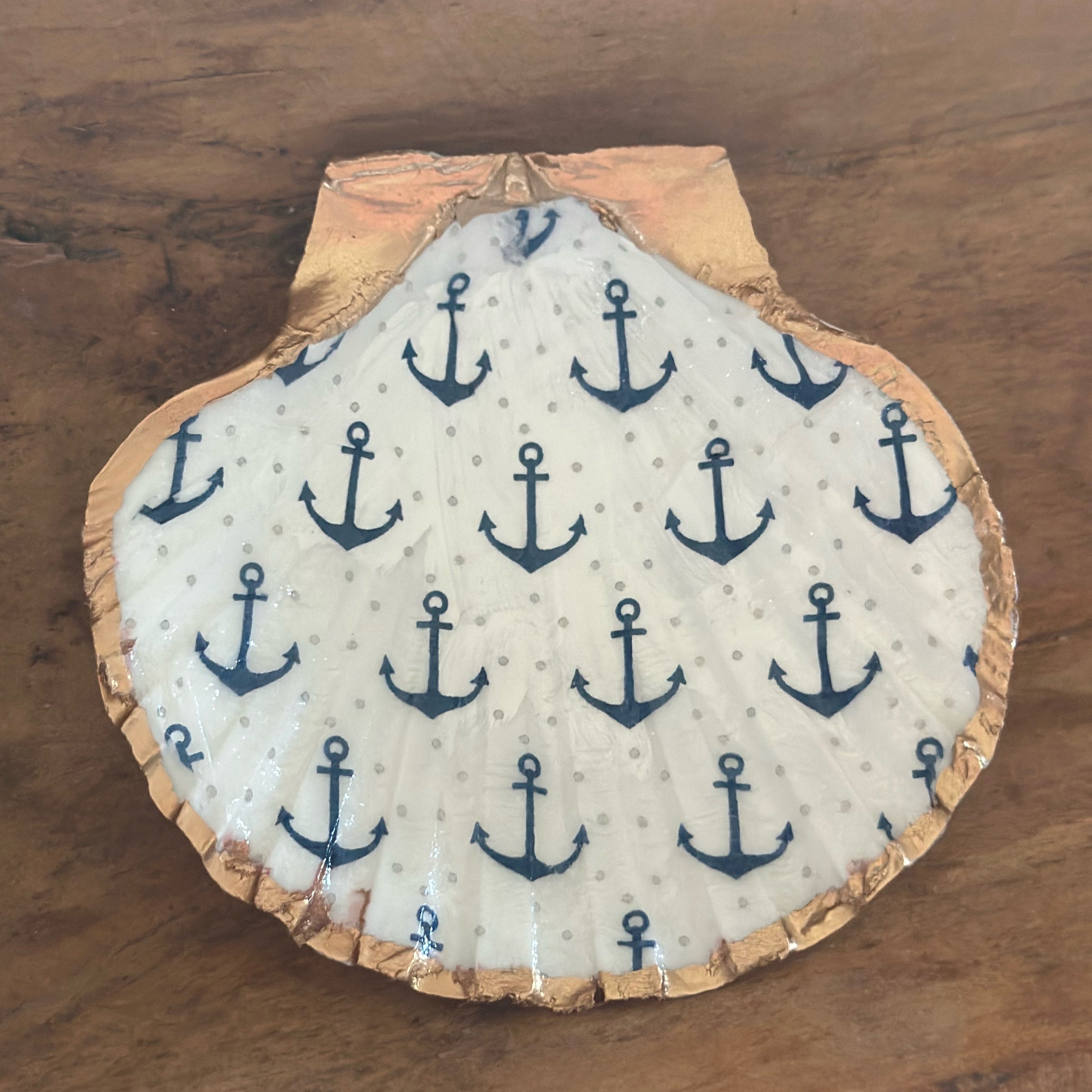 Shell Dish- blue anchor