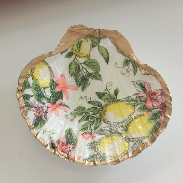 Shell Dish- lemons