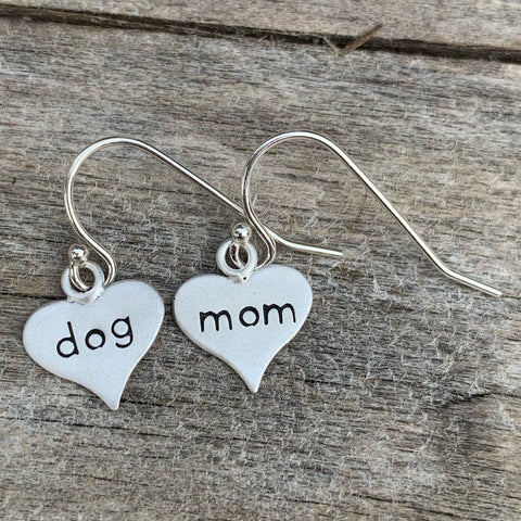 Pair of sterling silver earrings - heart shape - “dog mom”